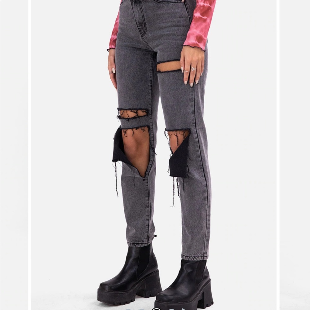 Adika - Straight destroyed black wash jeans
